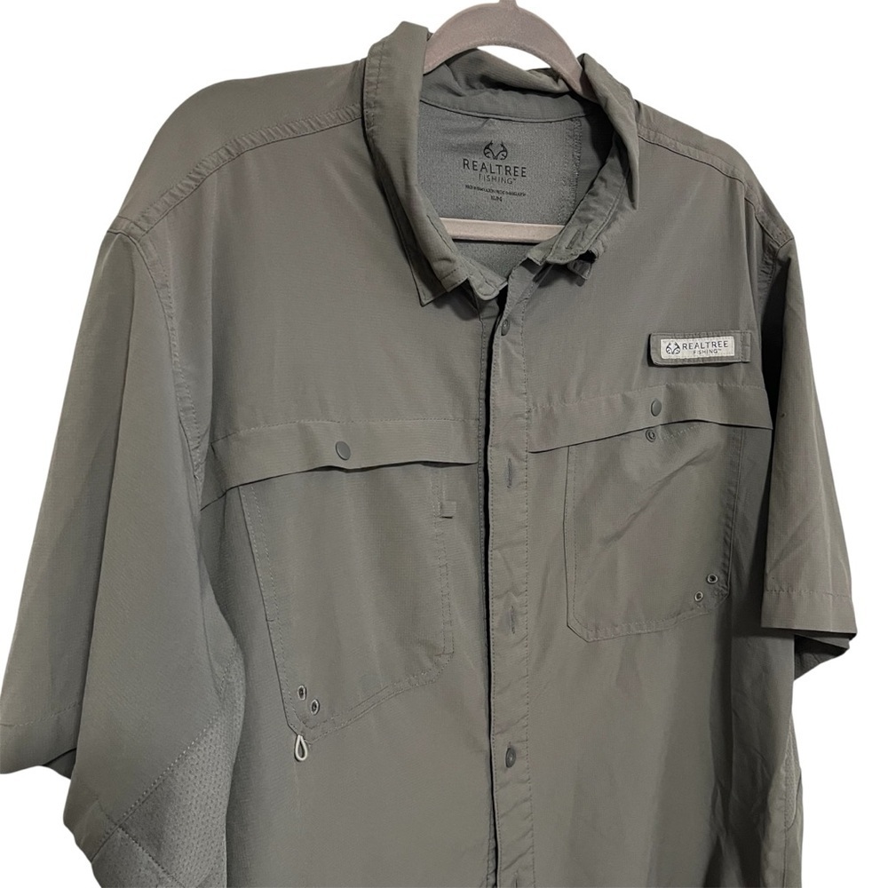 Realtree Men's Grey Lightweight Utility Shirt Shirt Size XL Fishing Hunting